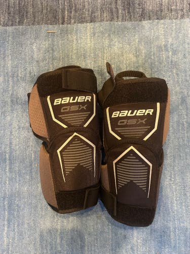 Bauer GSX Goalie Knee Pad JR (Used)