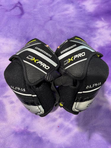 Junior Medium Warrior Alpha DX Pro Elbow Pads (Used)