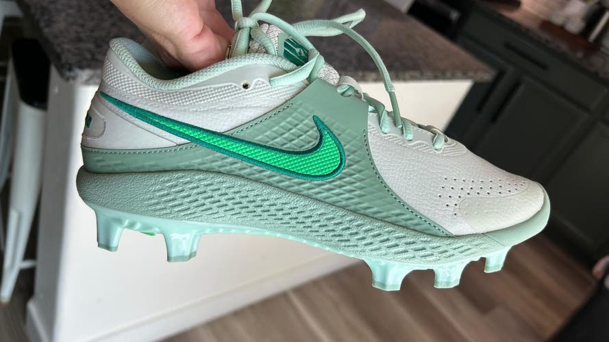 Green Kid's 7Y (Big Kids / Youth) Youth Nike Air Diamond Low Top Molded Cleats (New)