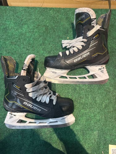 Senior Bauer Supreme M40 Hockey Skates (Fit 2) Size 8 (Used)