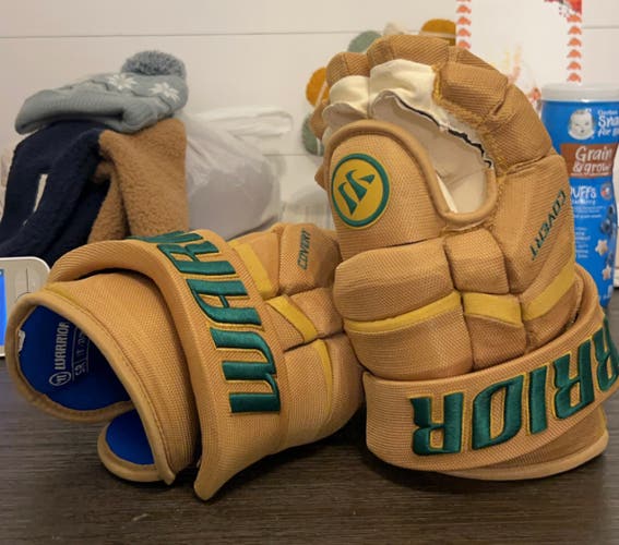 Dallas Stars Winter Classic - Warrior Covert QRL Pro Gloves 13" (New)