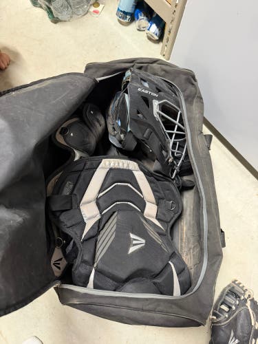 Youth Easton Catcher's Combo (Used)