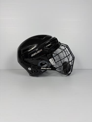 Like New Large Bauer Re-Akt 150 Helmet - Black
