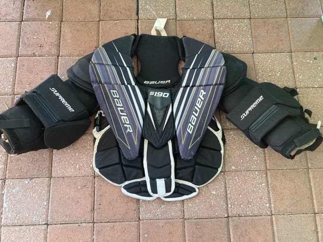 Intermediate Medium Bauer Supreme S190 Goalie Chest Protector (Used)