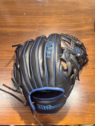 Wilson RH A700 Baseball Glove 11.25" (New)