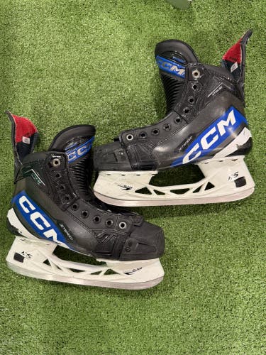 CCM JetSpeed XTRA SE Hockey Skates | Size 5.5 Regular