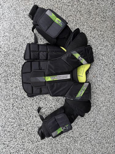 Large/Extra Large Warrior Ritual X4 E Goalie Chest Protector (Used)
