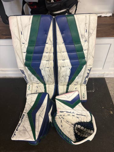 32" True Catalyst Px3 Regular Goalie Full Set (Used)