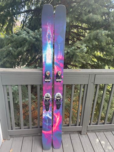 Moment Wildcat Skis 184cm Look Pivot 12 GW bindings