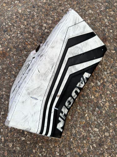 Junior Vaughn SLR2 Goalie Gloves & Blockers Regular (Used)