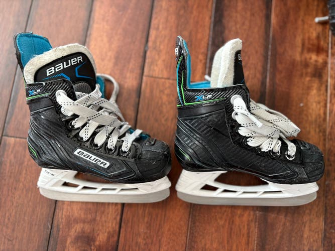 Bauer XLP Hockey Skates 8 (Used)