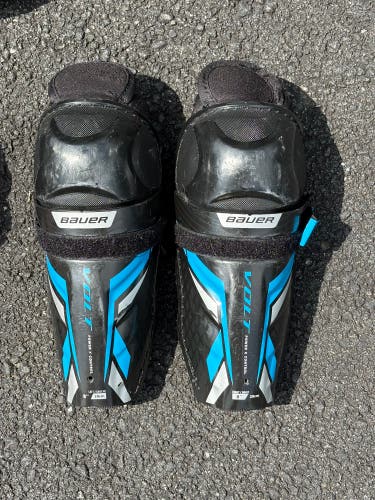 Youth Bauer 8" Shin Pads (Used)
