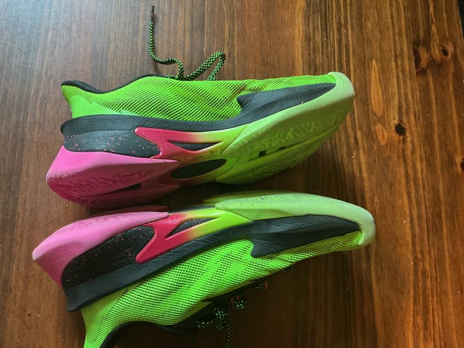 Men's Under Armour Basketball (Used)