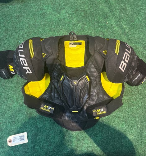 Bauer Supreme M3 Shoulder Pads (Used) | Intermediate Medium