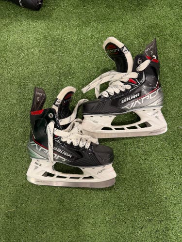 Bauer S21 Vapor Shift Pro Hockey Skates | Size 3D