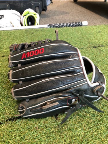Wilson A1000 RH Baseball Glove 11.5" (Used)