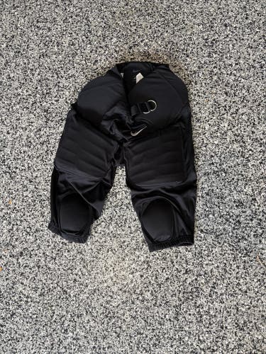 Black Men's Large Youth Nike Game Pants (Used)