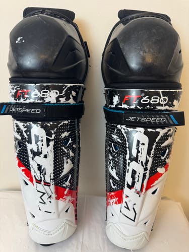 Junior CCM JetSpeed FT680 12" Shin Pads (Used)