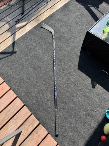 Senior Bauer Pulse Left Hand Hockey Stick P28 70 Flex (Used)