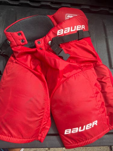 Junior Small Bauer Vapor X60 Hockey Pants (Used)