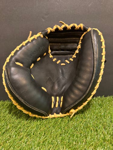 2019 Under Armour Framer LH Catcher's Baseball Glove 31.5" (Used)