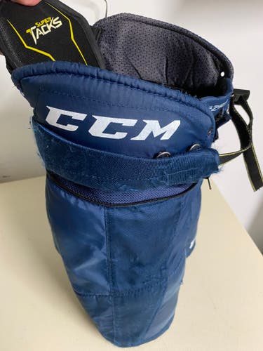 Youth Medium CCM Super Tacks Hockey Pants (Used)