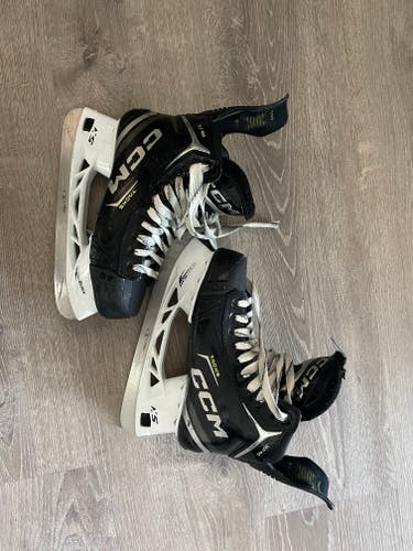 CCM Tacks XF 80 Hockey Skates Regular Width 7 (Used)