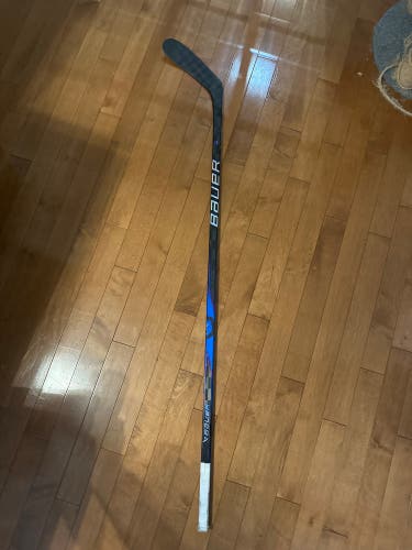 Barely used Bauer Proto2 LH Hockey Stick P28 87 Flex