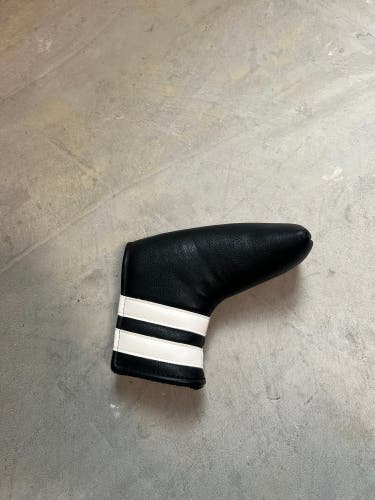 Brand New Magnetic Putter Headcover
