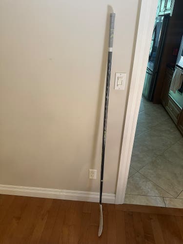 Barely Used Warrior Alpha LX 20 LH Stick P28 85 Flex