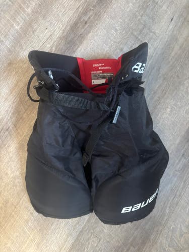 Youth Medium Bauer Hockey Pants (Used)