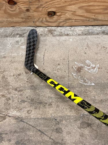 Used Youth CCM JetSpeed Right Handed Hockey Stick