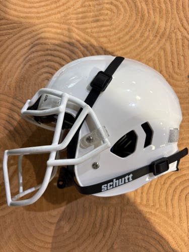 Youth Small Schutt Vengeance A11 Helmet (Used)
