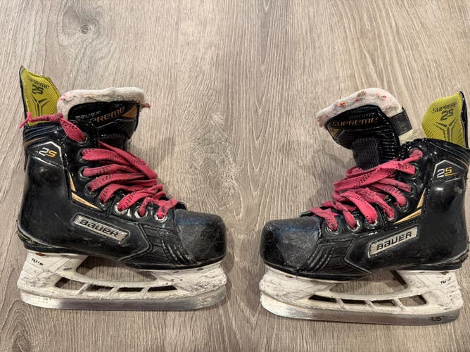 2018 Bauer Supreme 2S Hockey Skates Regular Width 12.5 (Used)