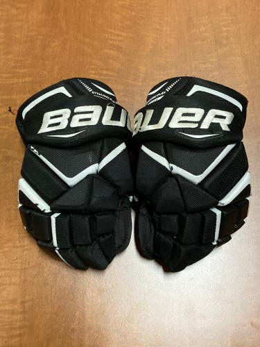 Used Junior Bauer Vapor X800 Gloves 11"