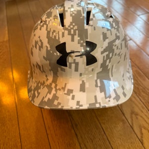 6 3/4 Under Armour UABH2-110 Batting Helmet (Used)