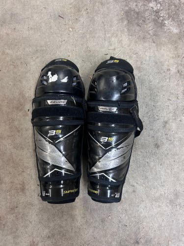 Junior Bauer Supreme 3S Pro 11" Shin Pads (Used)