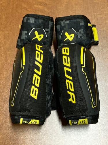Used Youth Large Bauer Supreme Mach Elbow Pads