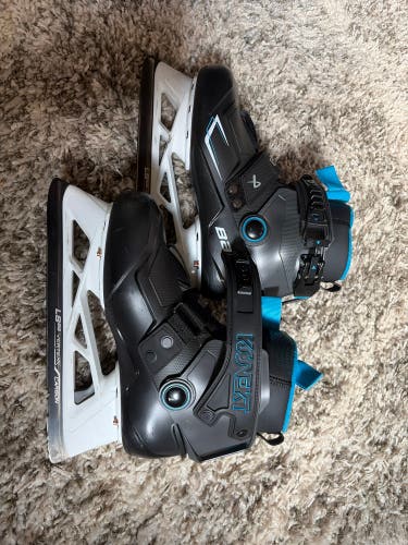 2025 Bauer Konekt HF3 Hockey Goalie Skates Size 4 (Used)