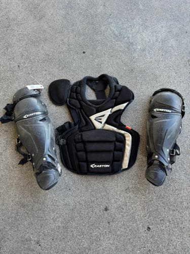 Youth Easton Mako Catcher's Set