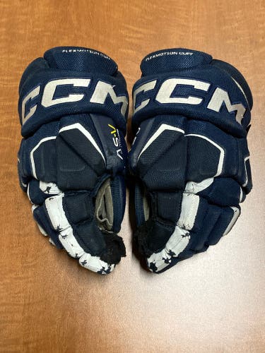 Blue Junior CCM Tacks AS-V Gloves 11" (Used)