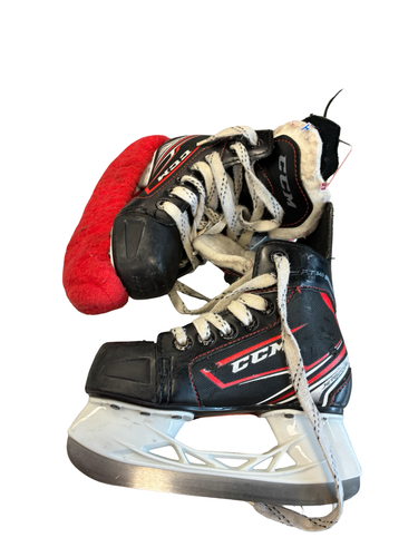Used CCM FT340 11Y Youth Hockey Skate Youth 11.0 11682-S000137975