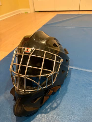 Junior Itech 1400D Goalie Mask (Used)