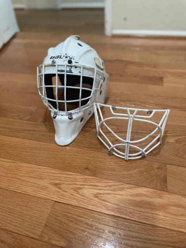 Great Condition! Refoamed Senior Medium Bauer 960 Goalie Mask Pro Stock (Used)
