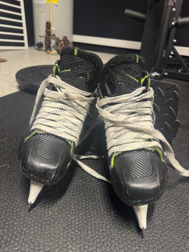 2024 Bauer Elite Hockey Goalie Skates 8 (Used)