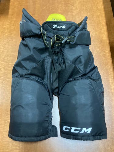 Junior XL CCM Tacks 3092 Hockey Pants (Used)