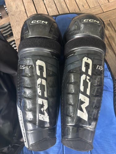 Senior CCM Tacks AS-V 16" Shin Pads (Used)