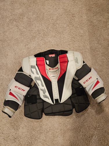 Large CCM EFlex 5.9 Goalie Chest Protector (Used)