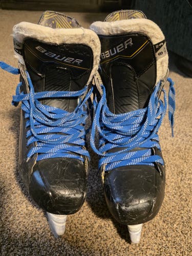 Black Bauer Supreme M40 Hockey Skates Regular Width 8 (Used)