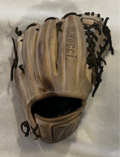 Marucci Ascension RH Baseball Glove 11.75" (Used)